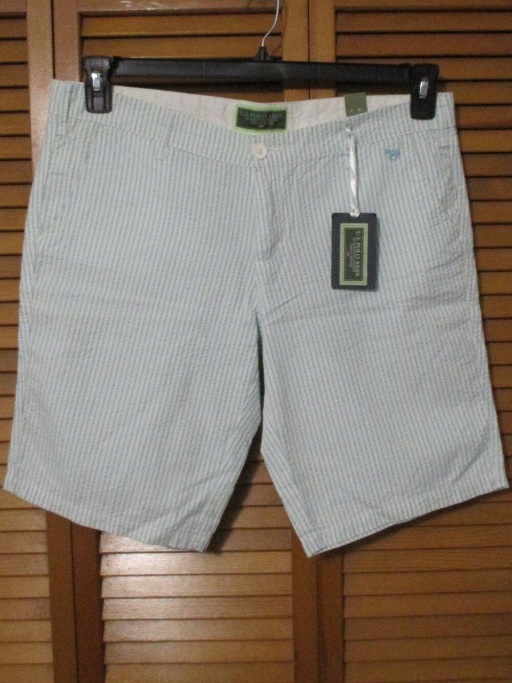 U.S. Polo Assn. shorts NEW blue & white stripe lightweight cotton size 16